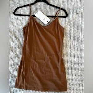 Cabi women’s V-neck Cami size small. Color cinnamon.